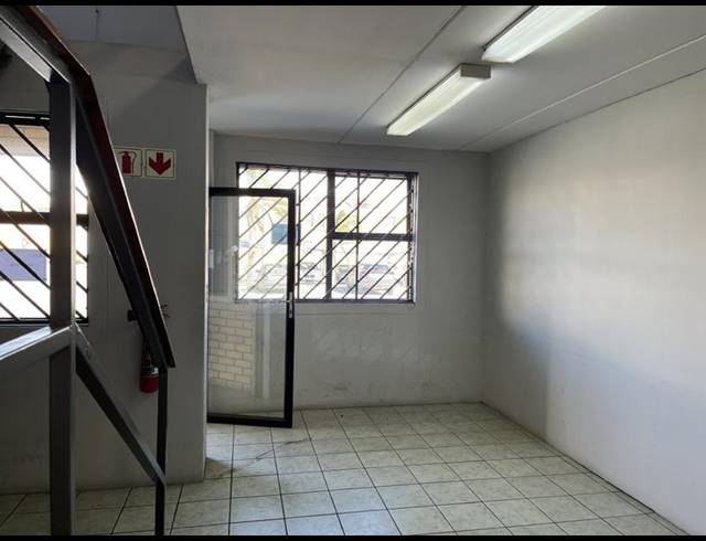 INDUSTRIAL PROPERTY TO RENT IN KILLARNEY GARDENS